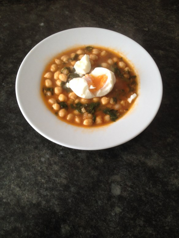 Garbanzos con huevo